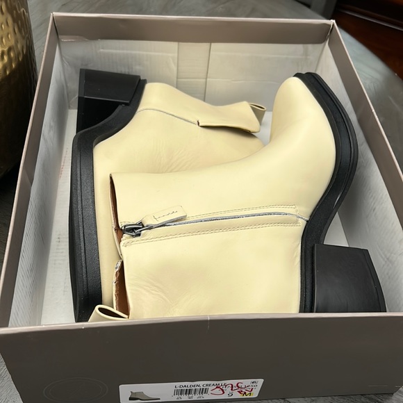 Franco Sarto Dalden Bootie - Picture 2 of 11